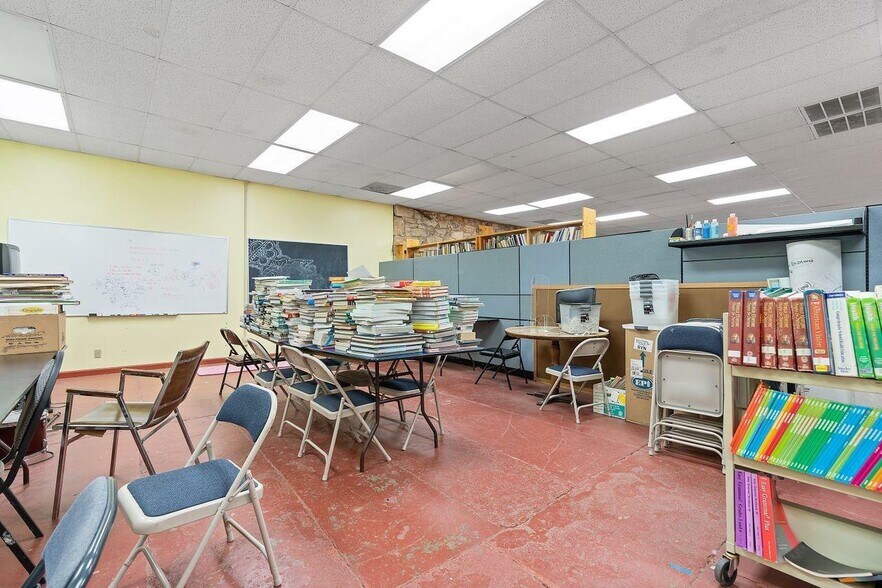 More Photos Of 217 W Jackson St, Ione Storefront Retail Office For Sale