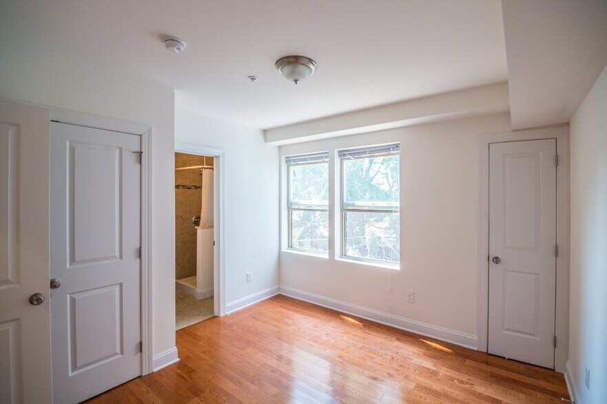 More Photos Of 411 N 34th St, Philadelphia Apartments For Sale