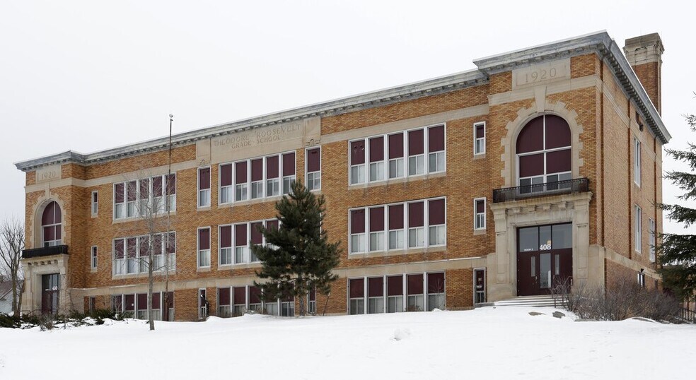 More Photos Of 400 1st Ave SW, Chisholm Apartments For Sale