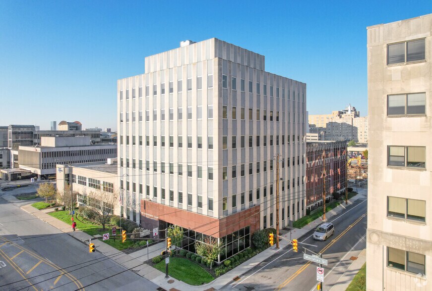 More Photos Of 1776 N Meridian St, Indianapolis Office For Lease