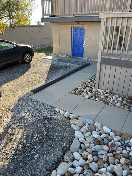 More Photos Of 532 Main St, Wintersville Freestanding For Lease