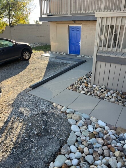 More Photos Of 532 Main St, Wintersville Freestanding For Lease