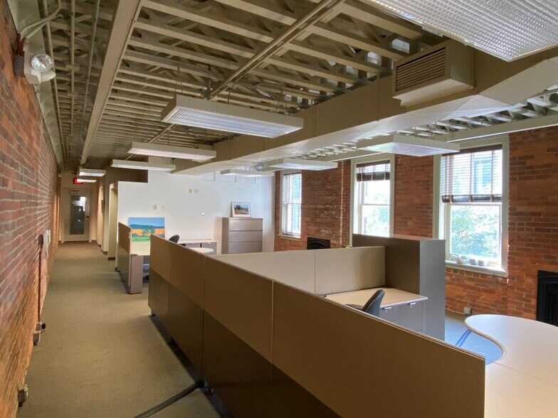 More Photos Of 626 & 634 W Main St, Louisville Office For Lease