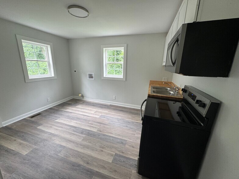 More Photos Of , High Point Multifamily For Sale