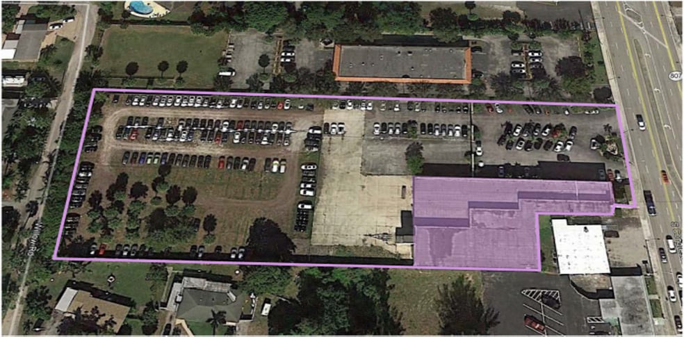 More Photos Of 1195 S Congress Ave, West Palm Beach Showroom For Lease