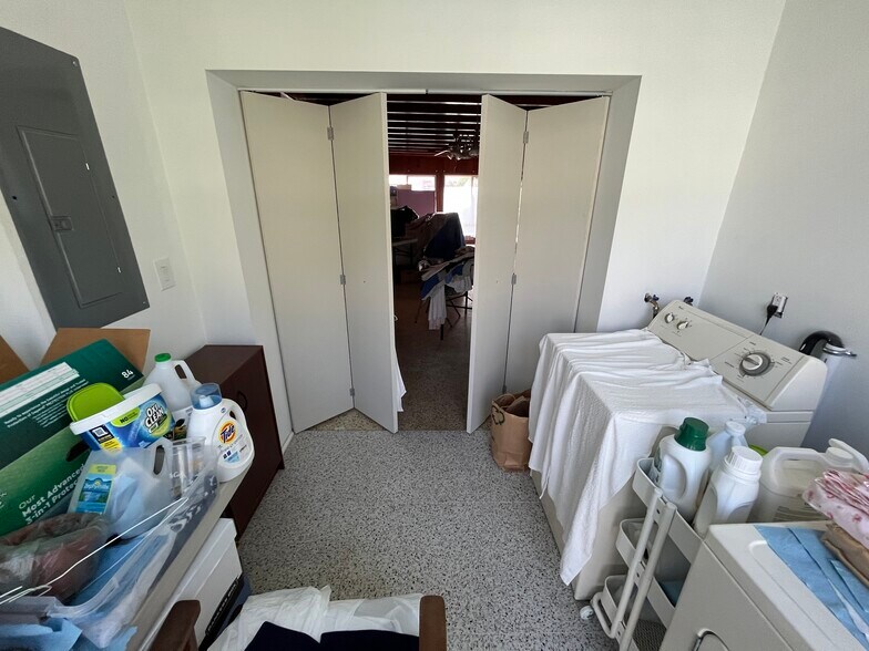 More Photos Of 648 South Dr, Miami Springs Medical For Sale