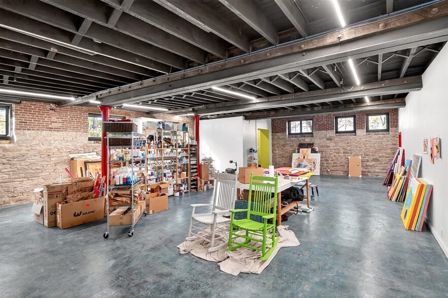 More Photos Of 1034 S Kingshighway Blvd, Saint Louis Office For Sale