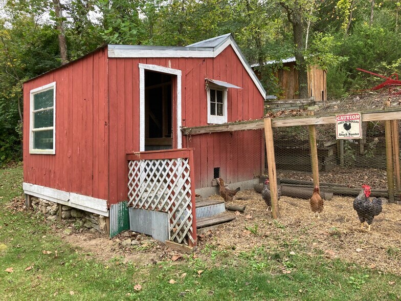 More Photos Of 22413 Highway C, Lawson Specialty For Sale