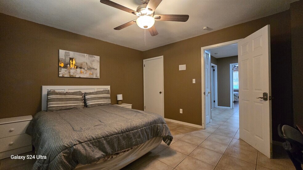 More Photos Of 1412-1418 Armstrong Ave, Knoxville Apartments For Sale
