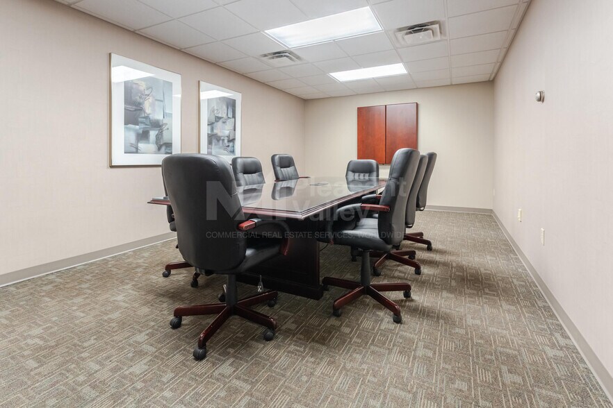 More Photos Of 1 Cascade Plz, Akron Office For Lease