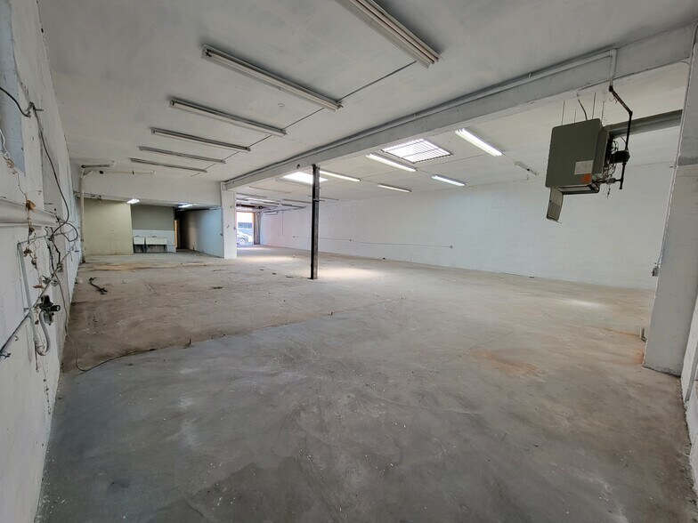 More Photos Of 199-201 N 12th St, Newark Warehouse For Sale