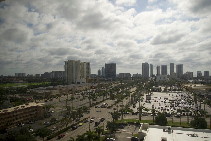 More Photos Of 1250 E Hallandale Beach Blvd, Hallandale Beach Office For Lease