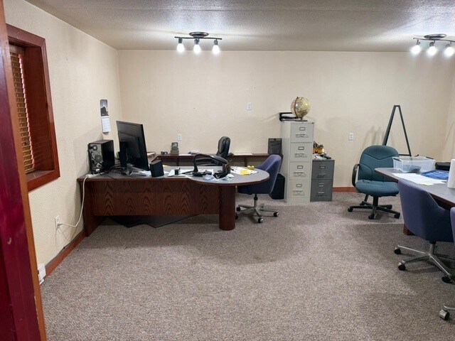 More Photos Of 217 Meridian Rd, Mapleton Warehouse For Lease