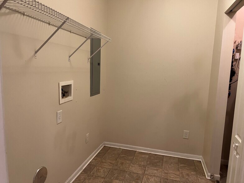 More Photos Of 6523 Dorothys Crk, Canal Winchester Apartments For Sale