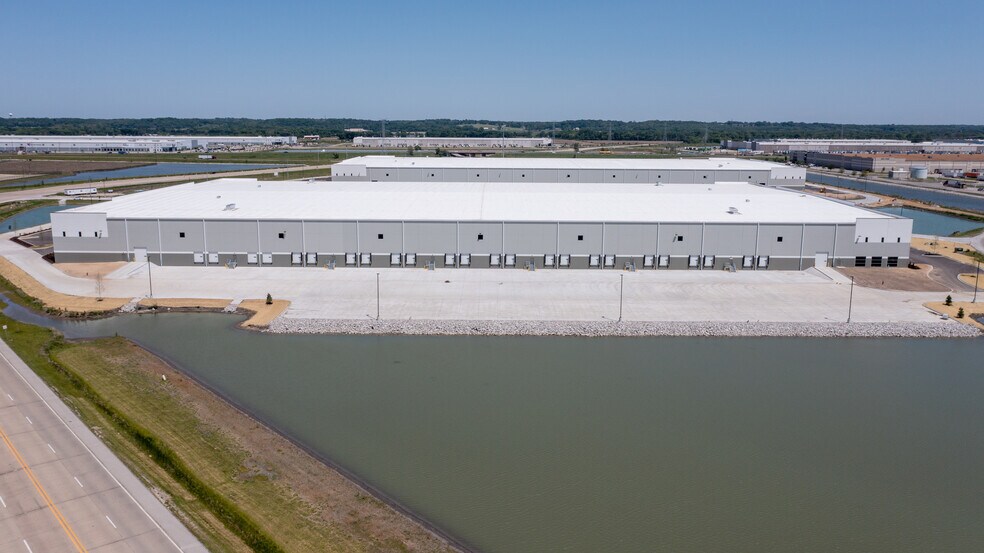 More Photos Of Gateway Panattoni, Edwardsville Unknown For Lease