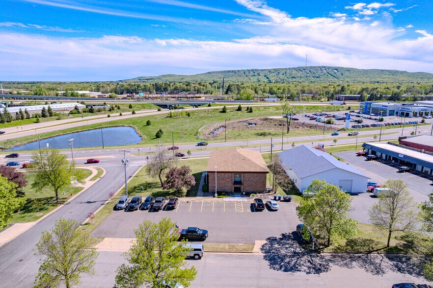 More Photos Of 3205 Terrace Ct, Wausau Office For Sale