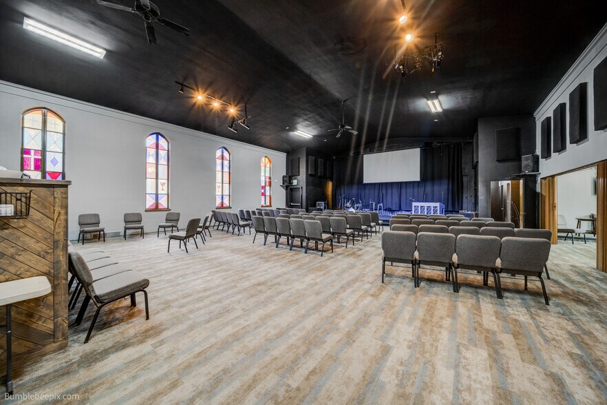 More Photos Of 610 N 4th St, Coeur d'Alene Religious Facility For Lease