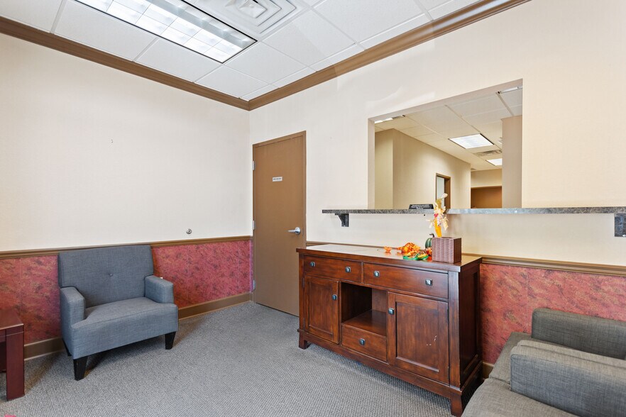 More Photos Of 4714 N Armenia Ave, Tampa Medical For Lease