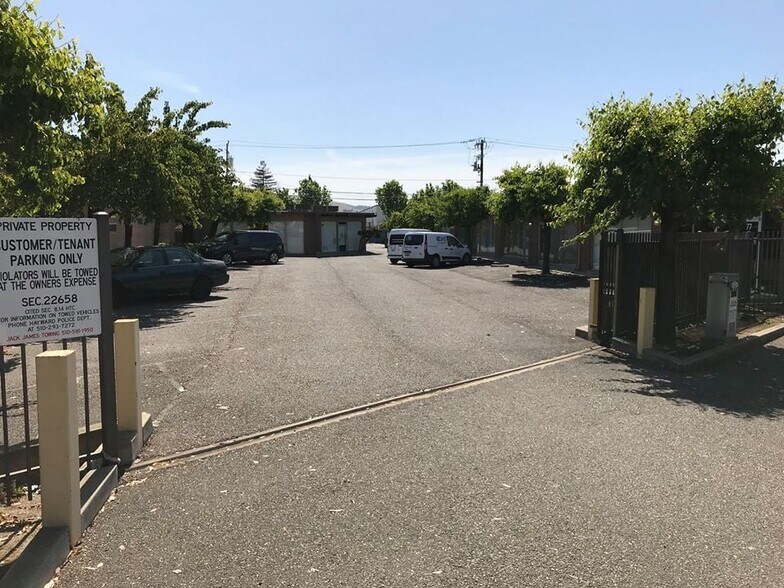 More Photos Of 77-89 Jackson St, Hayward Office For Lease