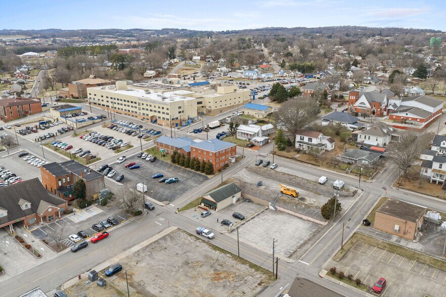 More Photos Of 501 N Oak St, Sweetwater Office For Sale