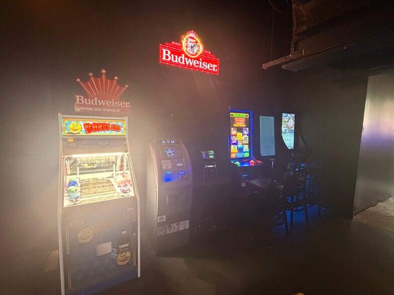 More Photos Of 103 3RD St N, La Crosse Restaurant For Sale