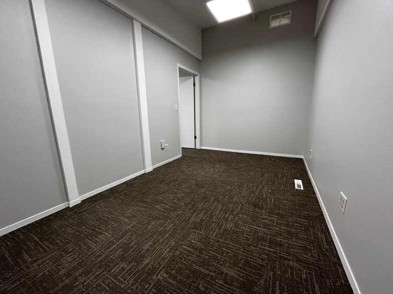 More Photos Of 401 3rd St, Rapid City General Retail For Lease