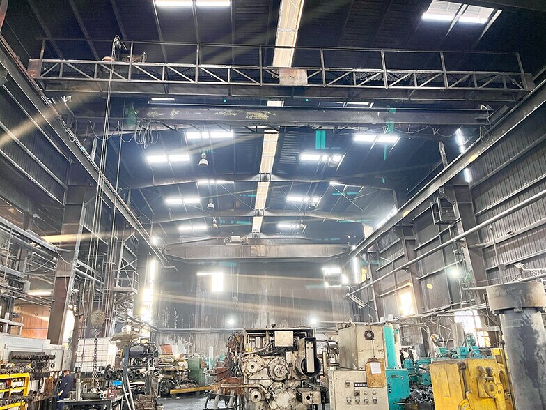 More Photos Of 6155 Eastern Ave, Commerce Manufacturing For Sale