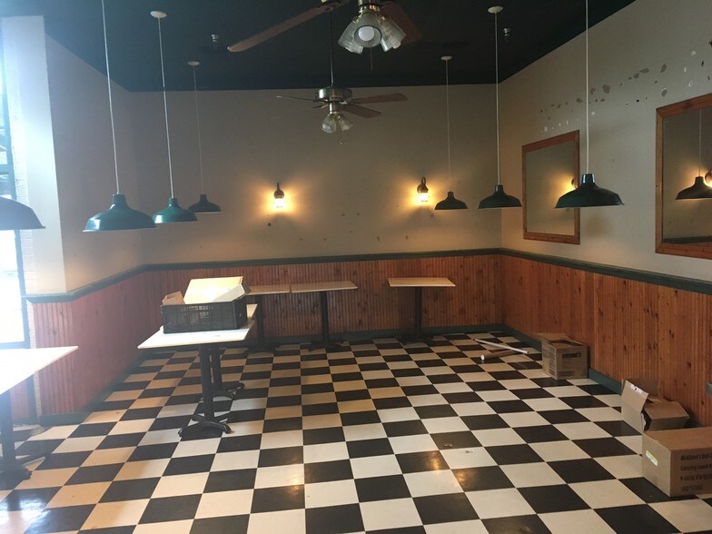 491499 S Gloster St, Tupelo, MS 38801 Retail For Lease