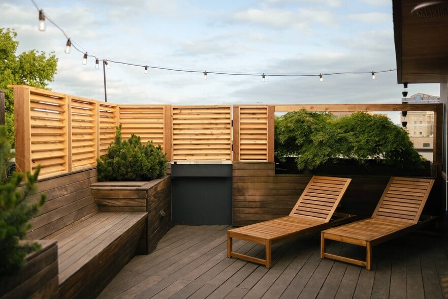 More Photos Of 203-209 NW 3rd Ave, Portland Hotel For Sale