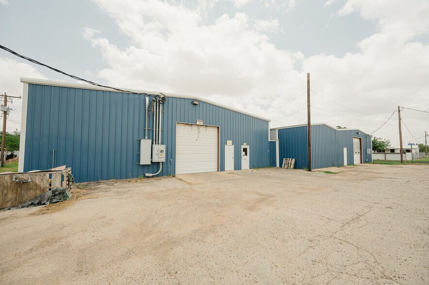 More Photos Of 12915 W County Road 122, Odessa Warehouse For Sale