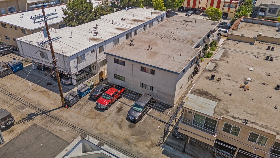 More Photos Of 12231 Pacific Ave, Los Angeles Apartments For Sale