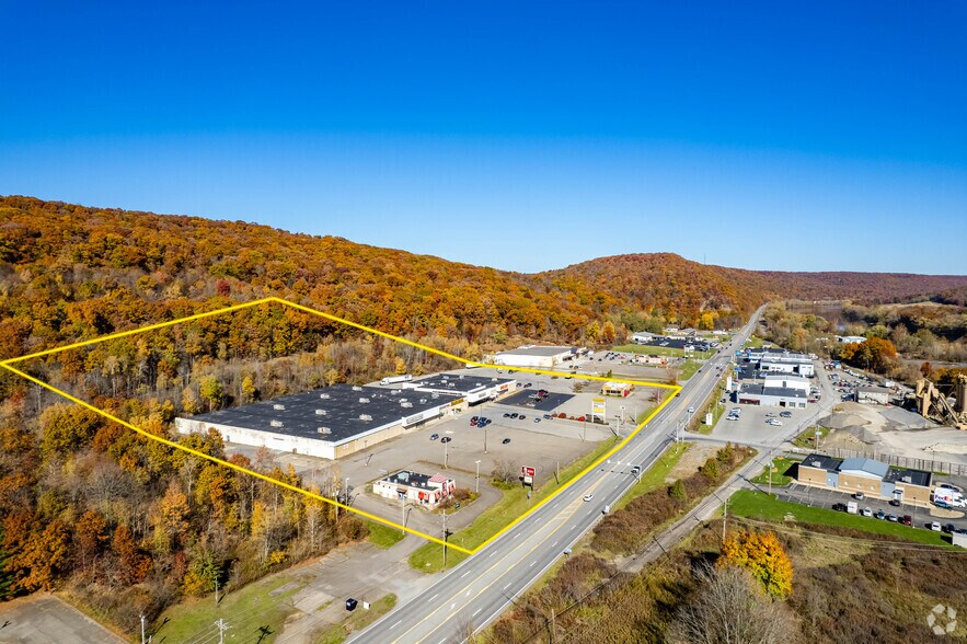 More Photos Of 697 Allegheny Blvd, Franklin Unknown For Lease