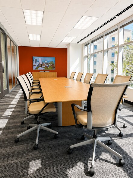 More Photos Of 6565 Americas Pky NE, Albuquerque Office For Lease