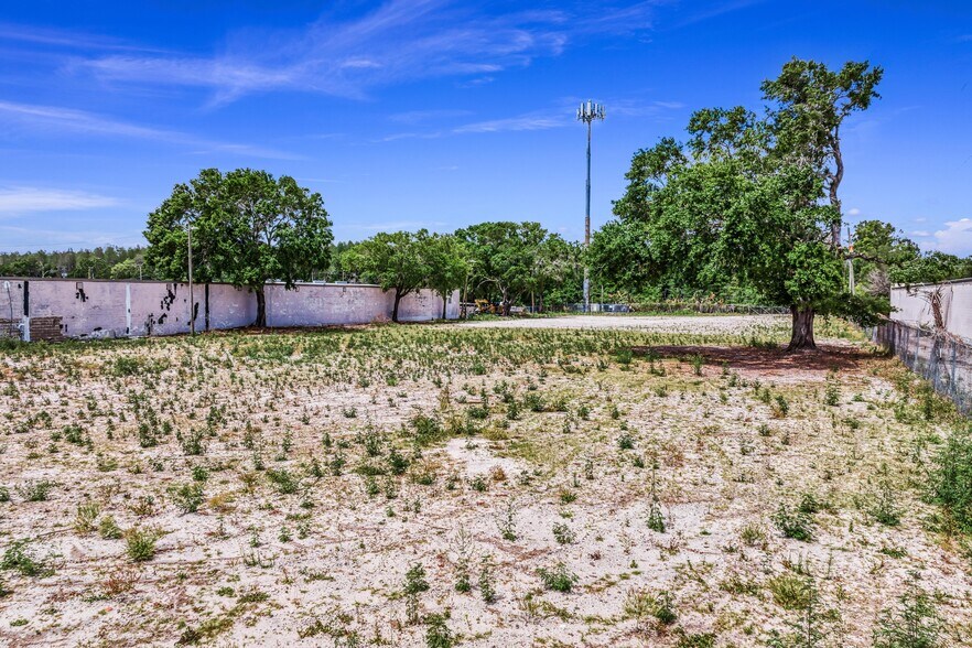 More Photos Of 9400 Lazy Ln, Tampa Land For Lease