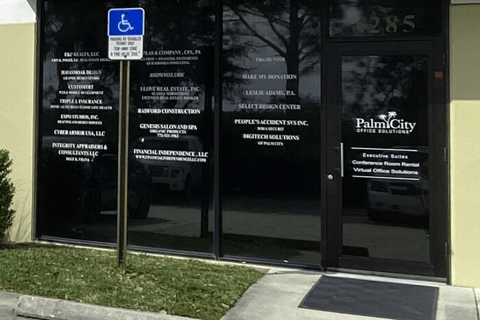 More Photos Of 4207-4285 SW Martin Hwy, Palm City Warehouse For Lease