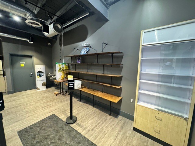 More Photos Of 111 W Genesee St, Lapeer Freestanding For Sale