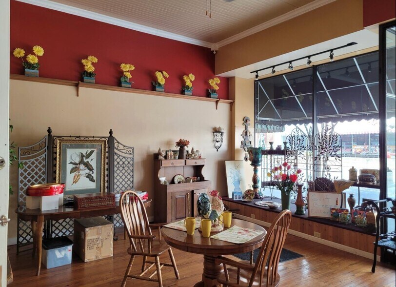 More Photos Of 11 N Main St, Honea Path Storefront Retail Office For Sale