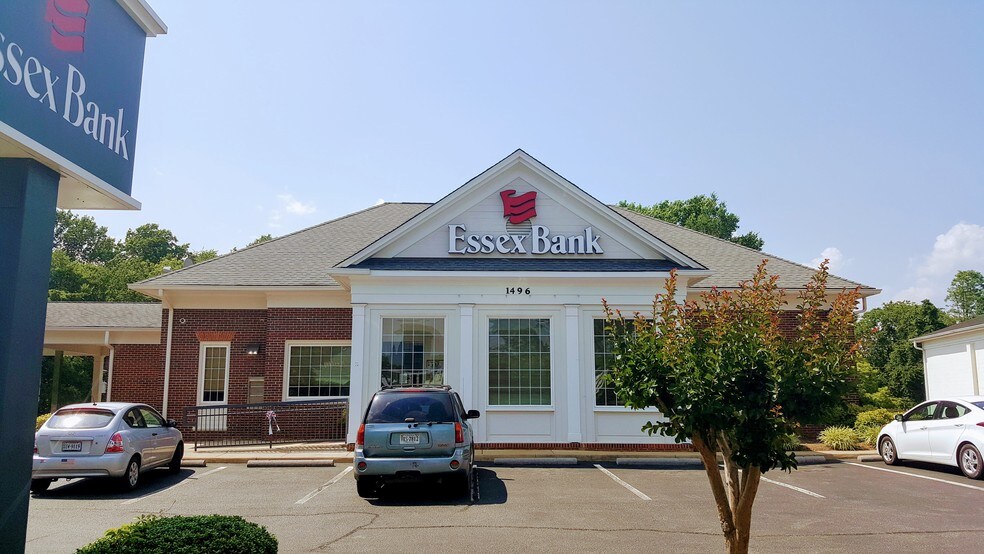 More Photos Of 1496 Anderson Hwy, Cumberland Bank For Lease