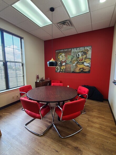 More Photos Of 218 Maverick St, San Antonio Coworking Space