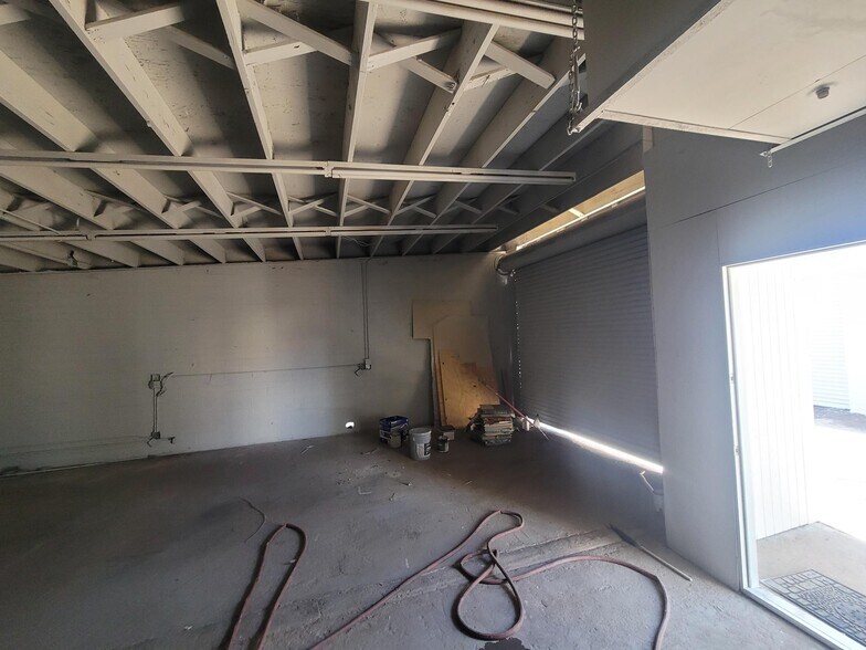 More Photos Of 19 E Vine St, Mesa Service For Lease