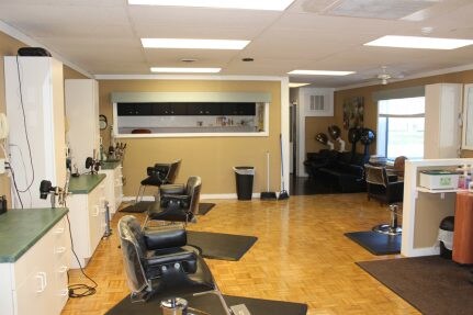 More Photos Of 3110 Wade Hampton Blvd, Taylors Storefront For Sale