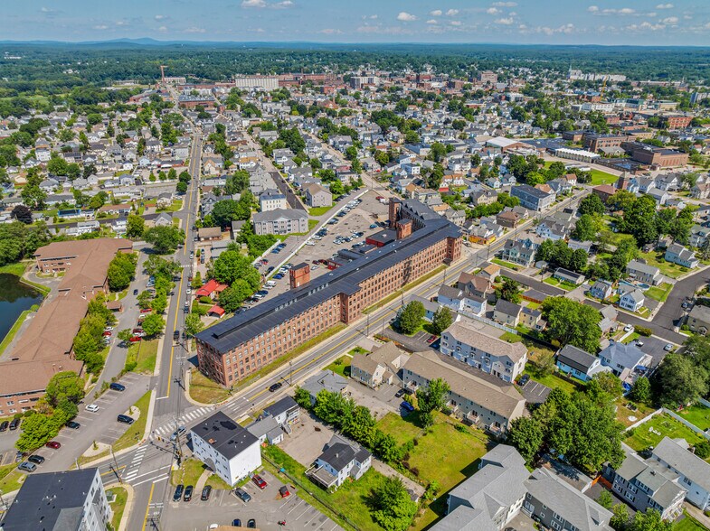 More Photos Of 51-55 Lake St, Nashua Light Manufacturing For Sale