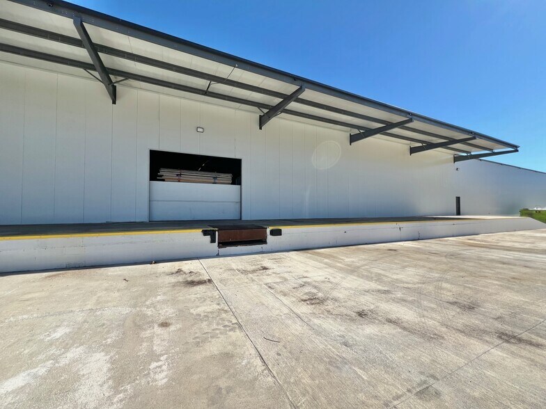 More Photos Of 2135 State Line Rd, Flomaton Warehouse For Sale