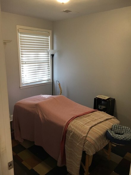 More Photos Of 1422 Ashley River Rd, Charleston Office Residential For Sale