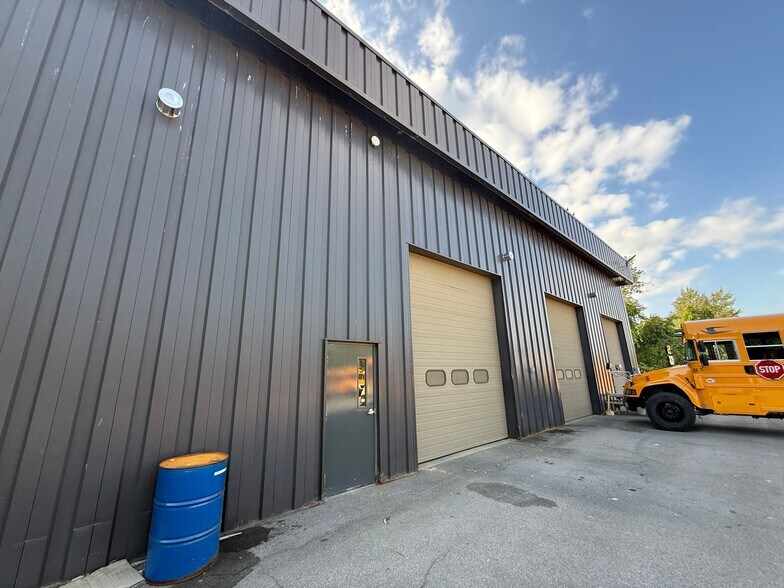 More Photos Of 7770 Lakeport rd, Chittenango Industrial For Lease