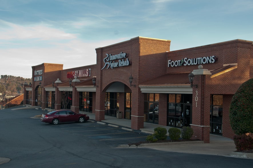 More Photos Of 301-303 S Bowman Rd, Little Rock Unknown For Lease