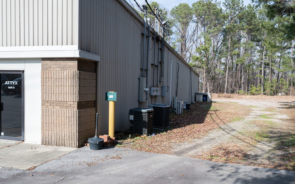 More Photos Of 153 Riverchase Way, Lexington Land For Lease