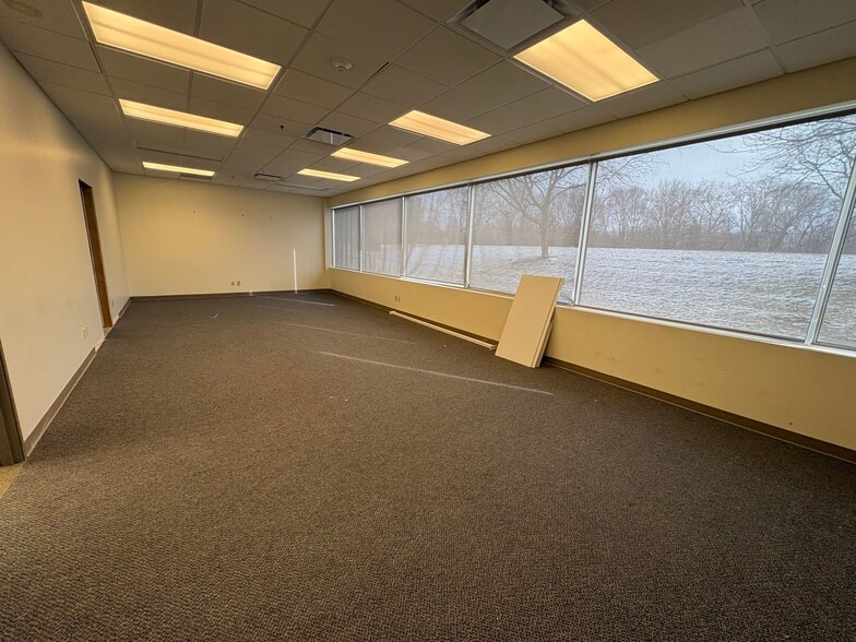 More Photos Of 3589 Sagamore Pky, Lafayette Office For Lease
