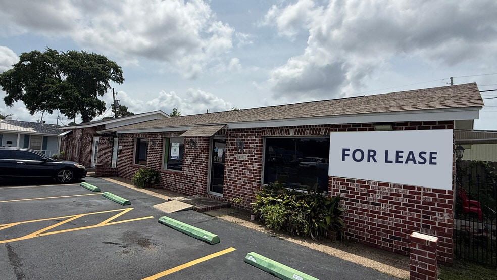 More Photos Of 1310 Bienville Blvd, Ocean Springs Office For Lease