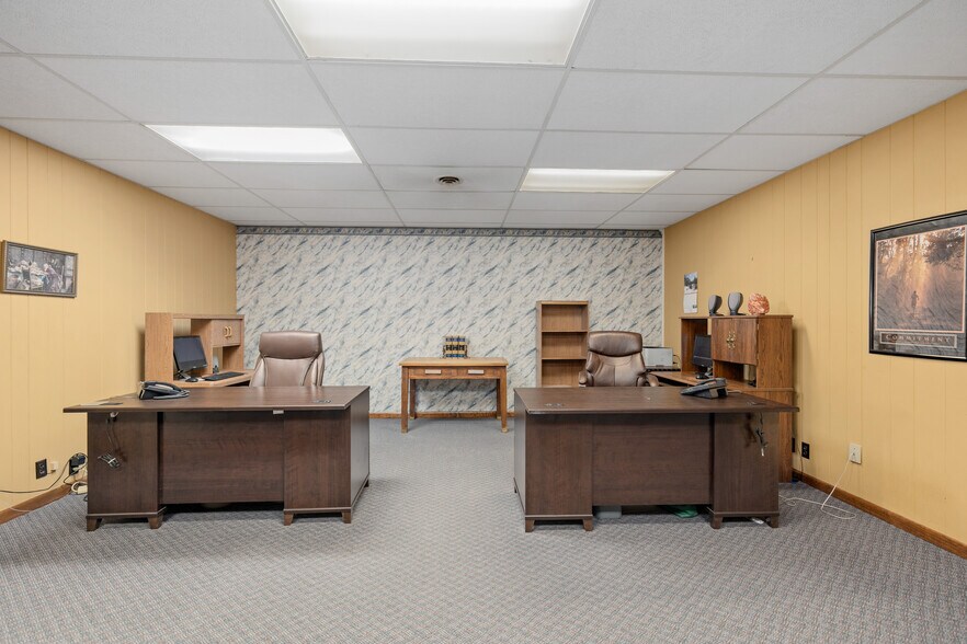 More Photos Of 116 E 2nd St, Kimball Office For Sale